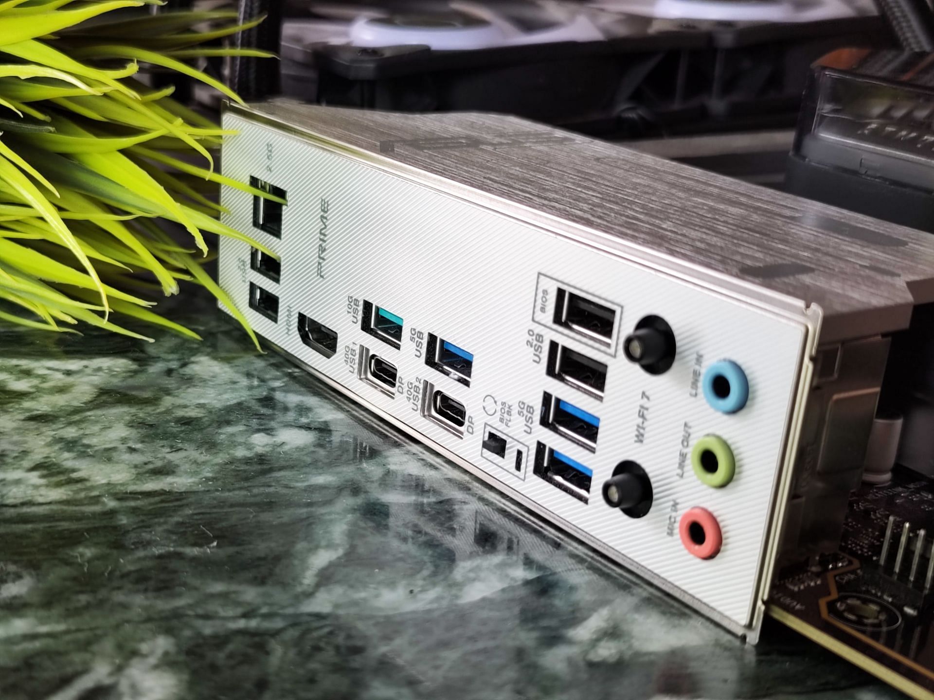 The rear I/O is barebones but up to 2025 standards (Image via Sportskeeda)
